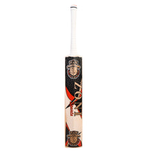 Laden Sie das Bild in den Galerie-Viewer, GRADE 1 ENGLISH WILLOW CRICKET BAT KNOCKED IN READY TO GO SUPER TEST - Zoni Sports
